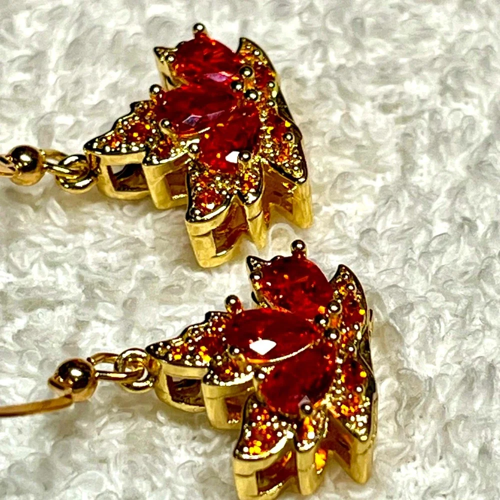 🍁Stunning Gold and Red Earrings maple leaf - Picture 5 of 9
